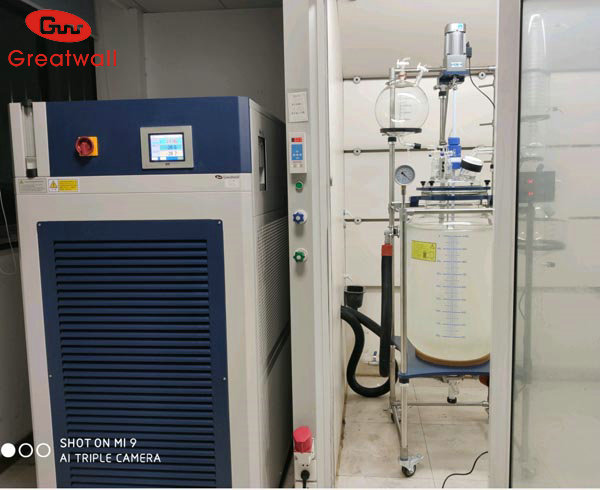 高低溫一體機(jī)制冷加熱原理